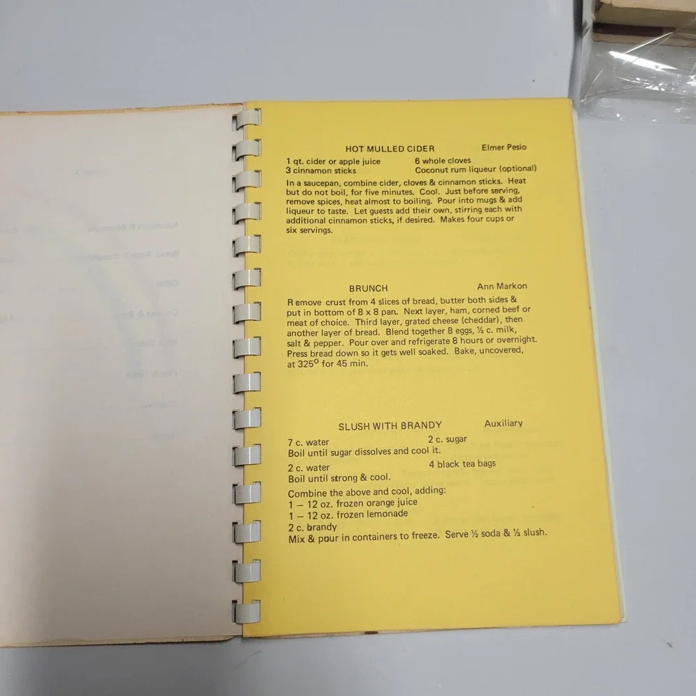 A Rainbow Of Recipes Oconto Memorial Hospital Auxiliary Spiral Cookbook